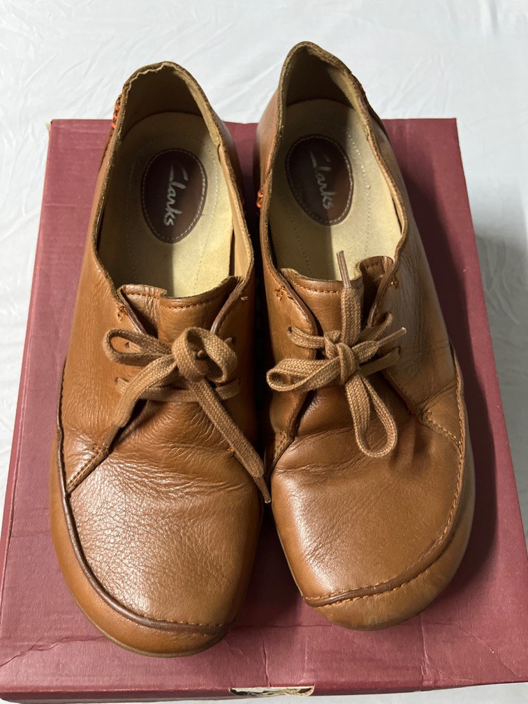 Clarks brown shoes womens 2025
