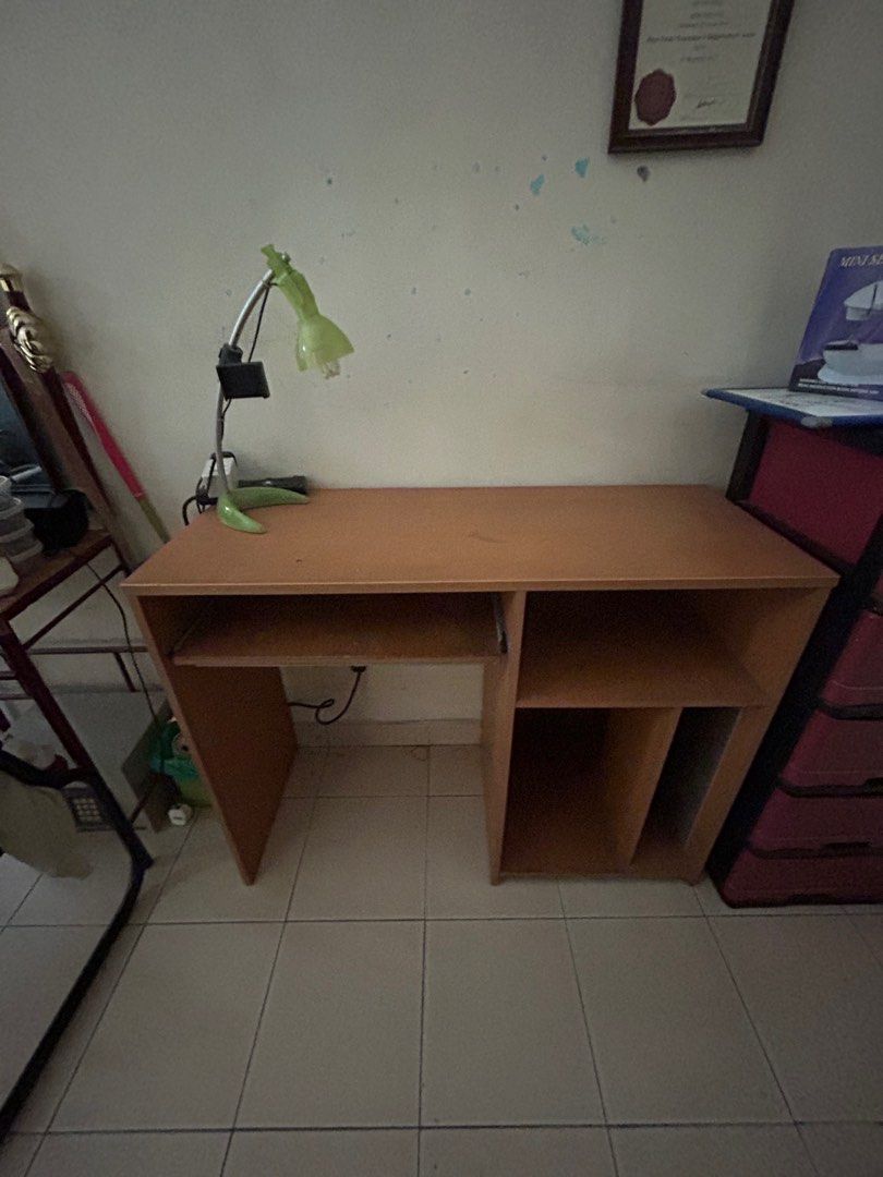 Otobi laptop sales table