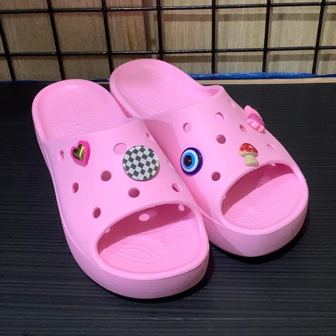 Crocs flamingo sales slides