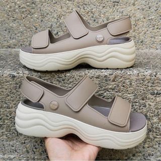 Crocs Skyline Sandals
