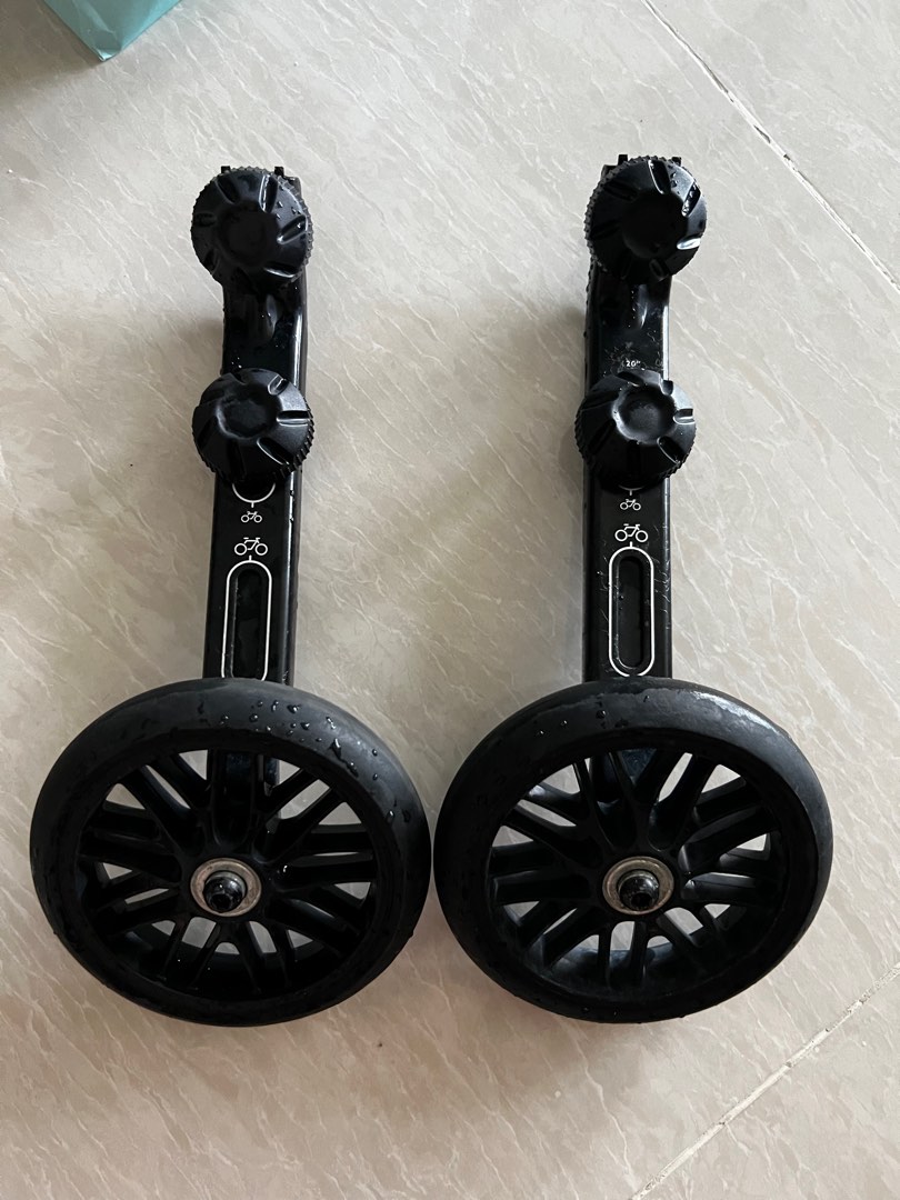 Decathlon store training wheels