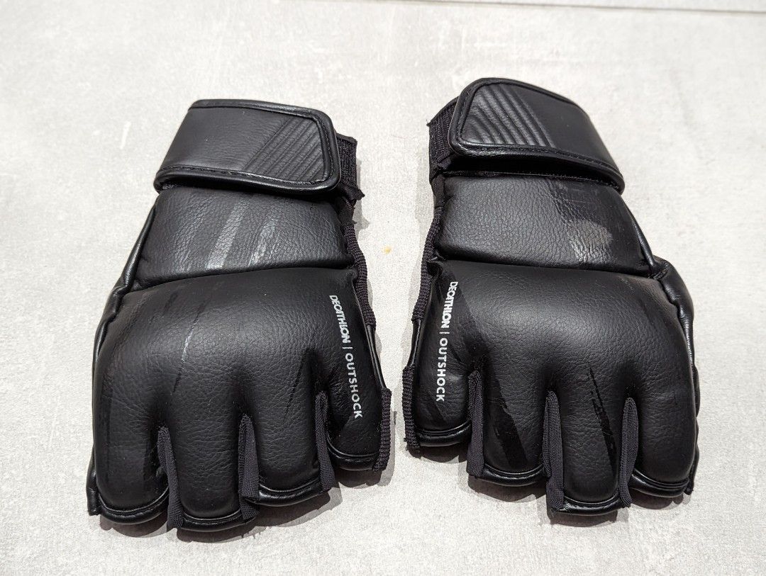 Decathlon Outshock Cardio Boxing Mitts 500 Black Sports