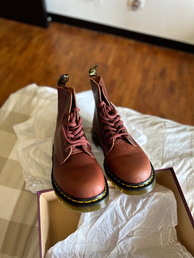 Dr. Martens TIMBER BROWN DENVER VEG TAN US11 Men s Fashion