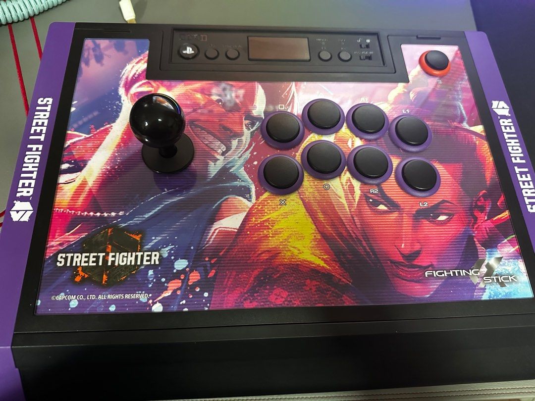 Hori anuncia Fighting Stick Street Fighter 6 para PS5, PS4 e PC