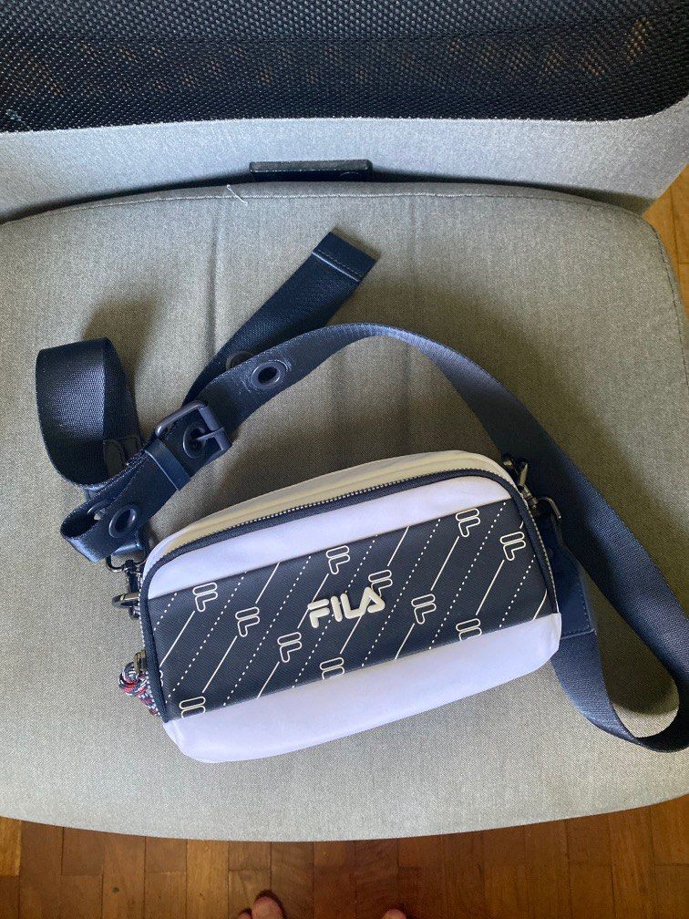 Fila White Bum Bag Men s Fashion Bags Sling Bags on Carousell