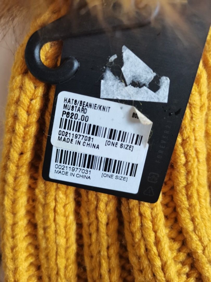 Yellow beanie forever 21 2025
