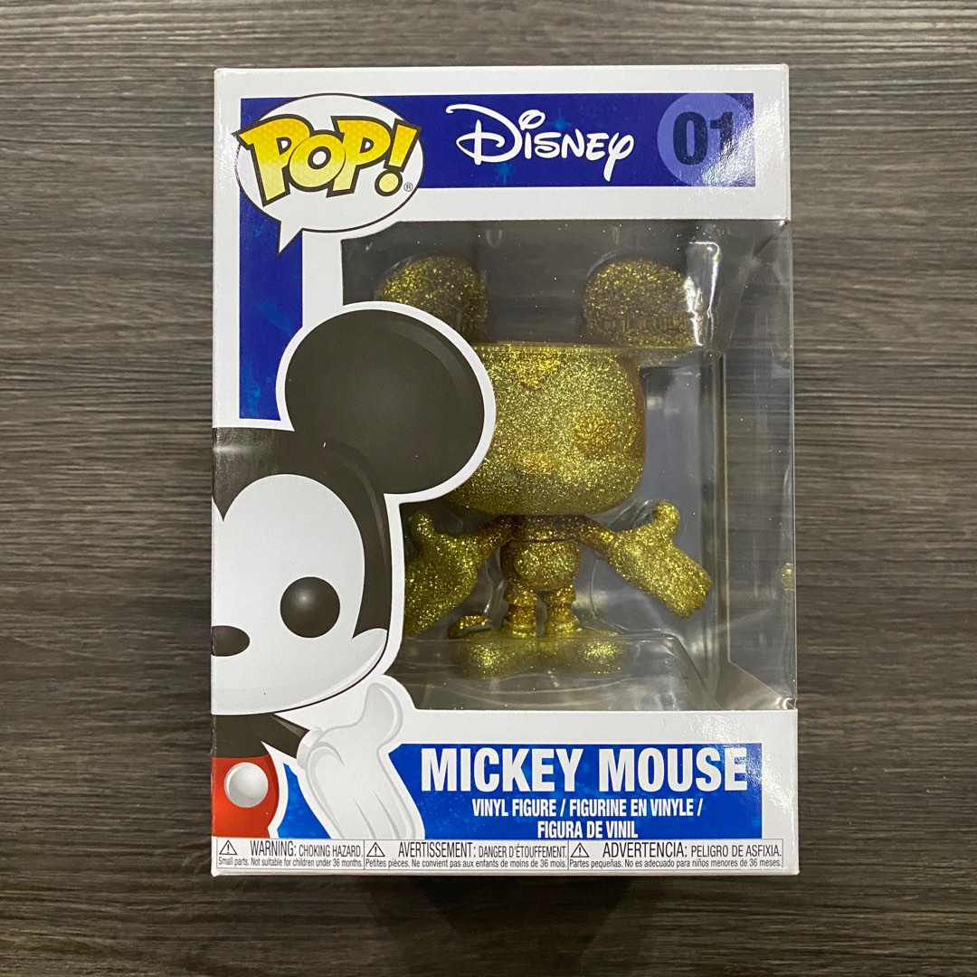 Gold mickey 2024 mouse funko pop