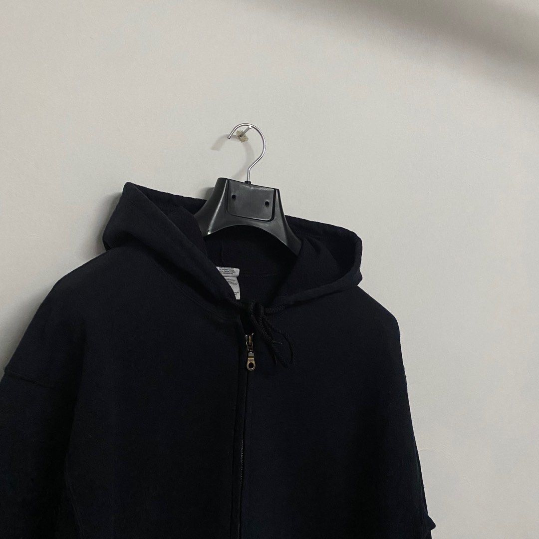 Gildan Hoodie Zipper Men s Fashion Tops Sets Hoodies on Carousell