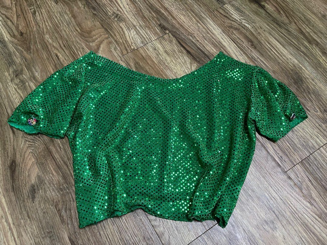 Green glitter crop, Women's Fashion, Tops, Other Tops on Carousell