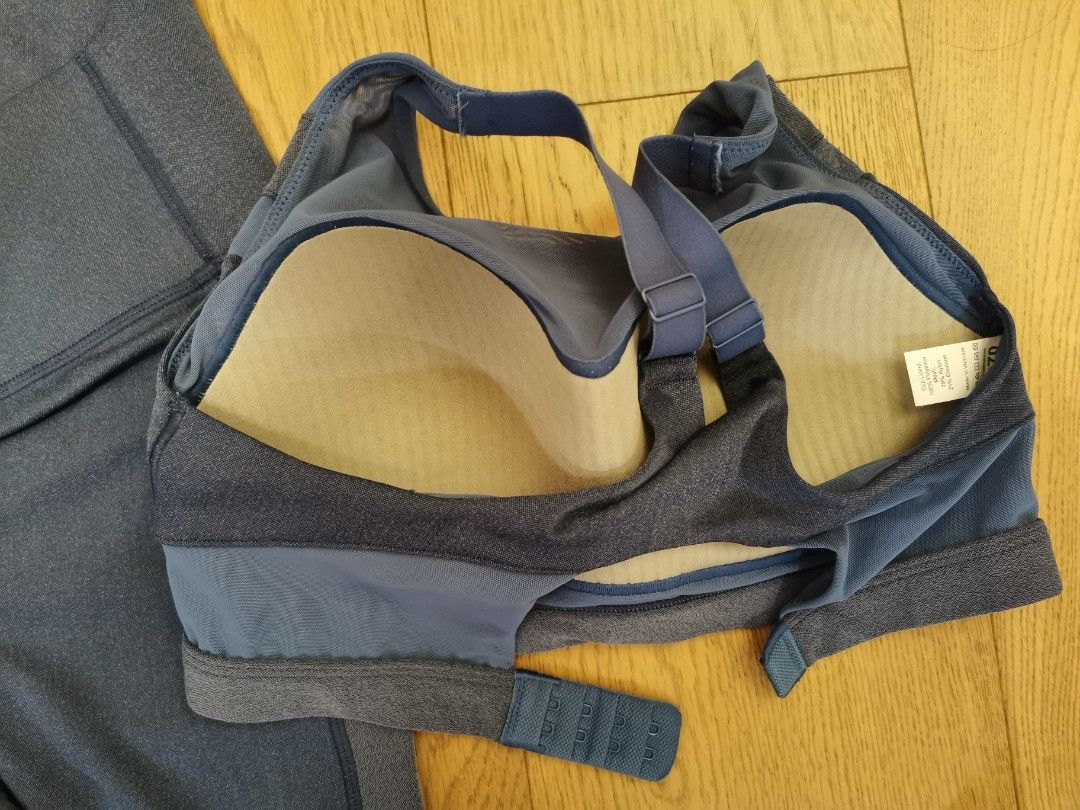 Her own words sports bra and legging, 女裝, 運動服裝- Carousell