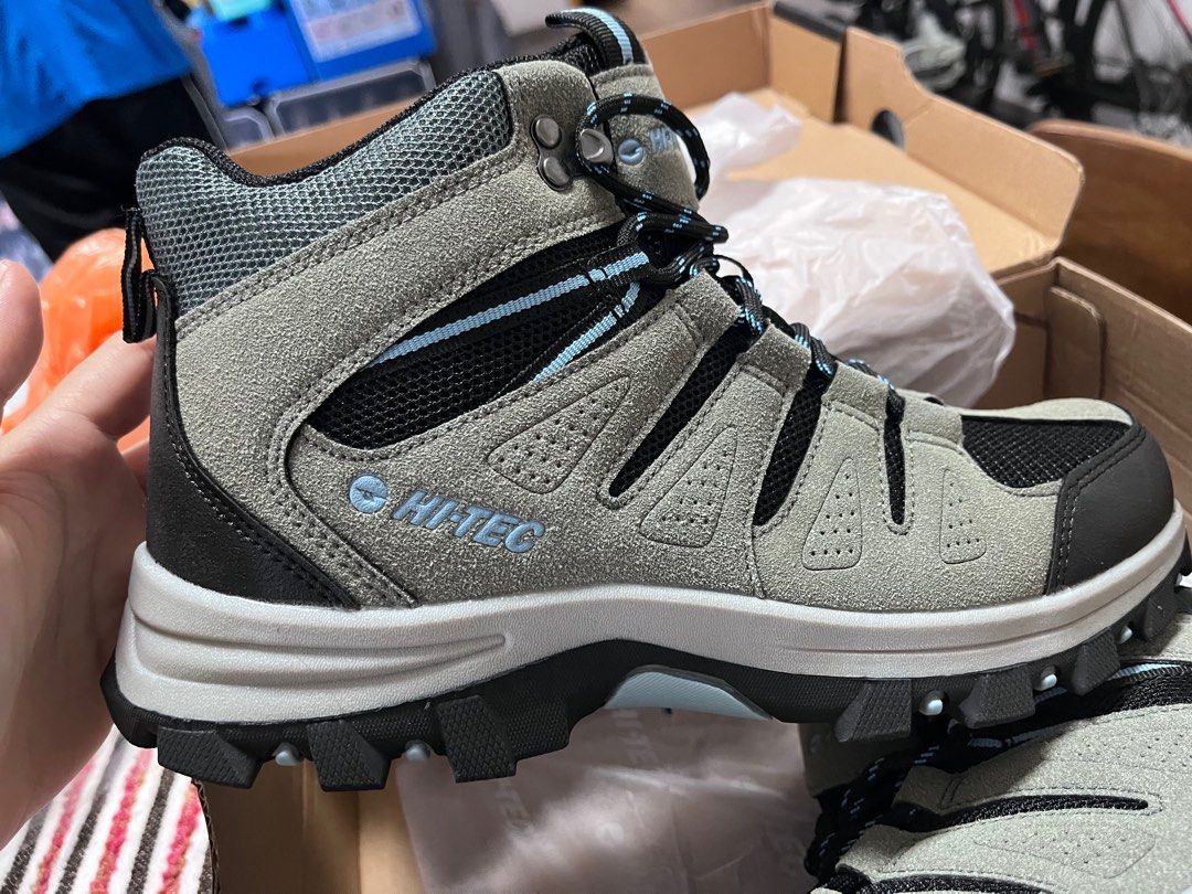 Mens hi hotsell tec walking shoes