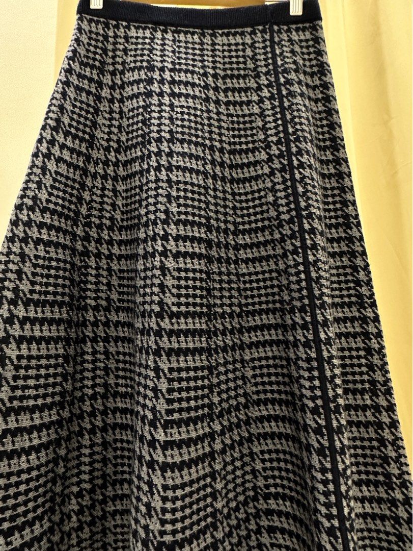 FREE POS SM Houndstooth Knit Midi Skirt Women s Fashion Bottoms