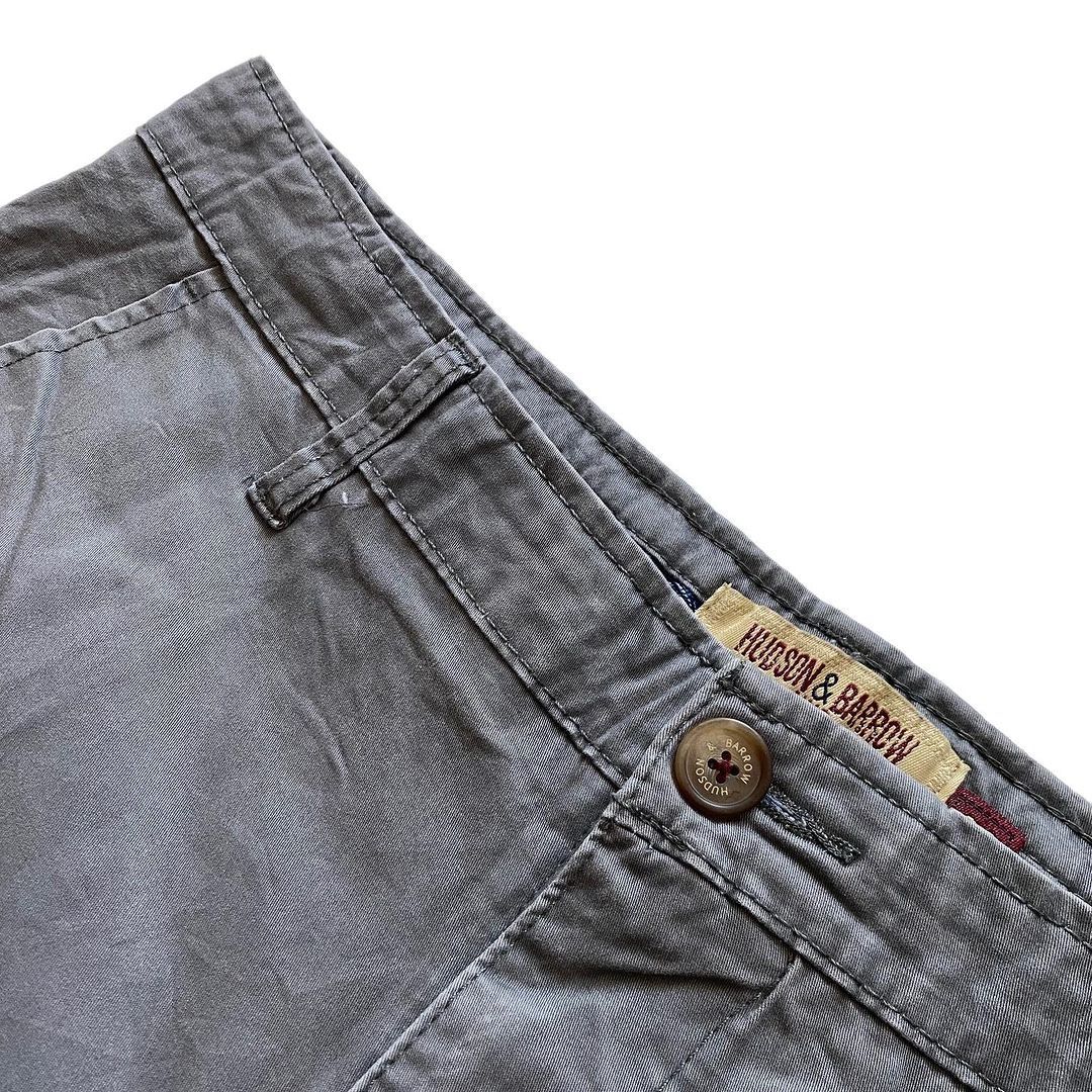 Hudson Barrow Men Chino Short Pants in Gray 31 Fesyen Pria