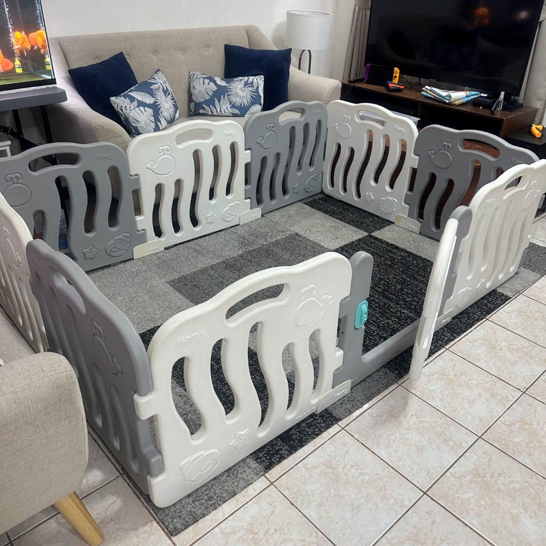 IFAM SHELL BABY FENCE WHITE GRAY 10 PANELS WITH DOOR ORIGINAL on Carousell