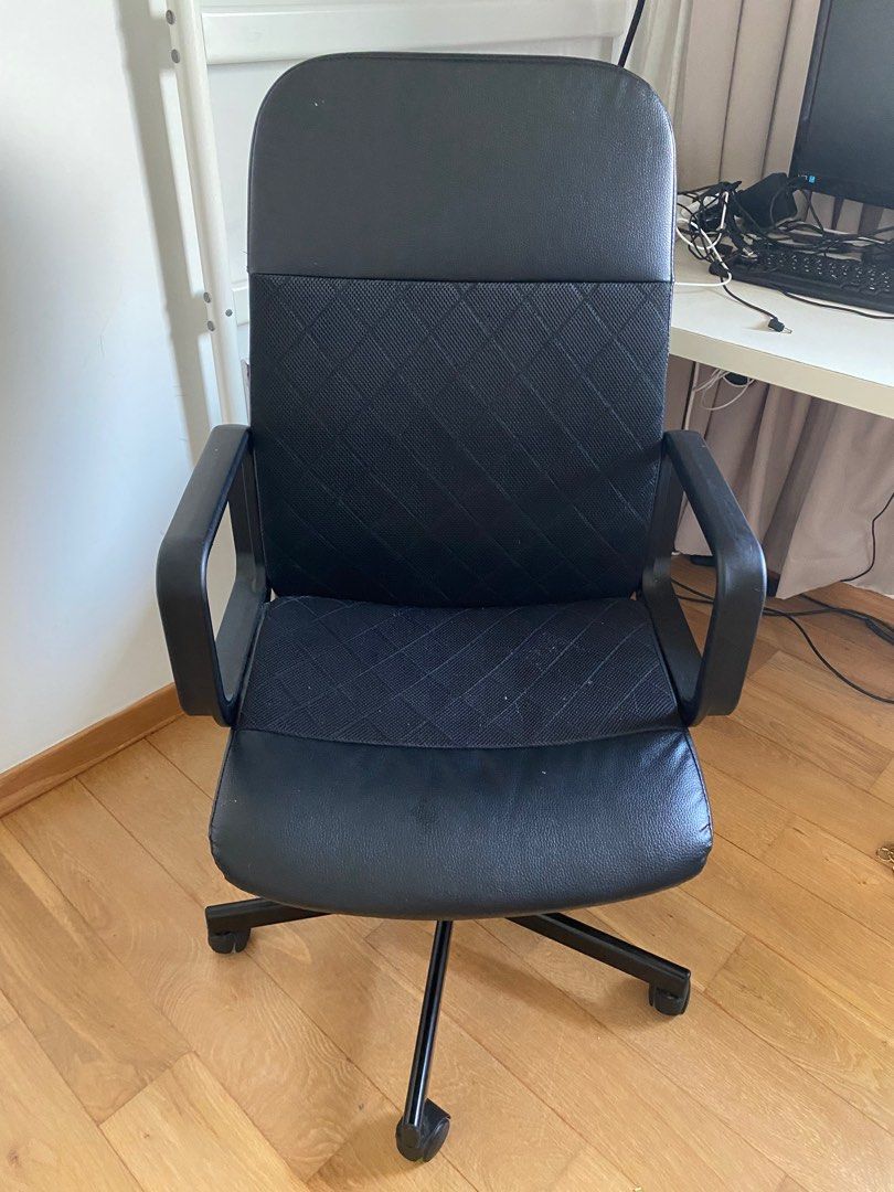 RENBERGET Swivel chair, Bomstad black - IKEA