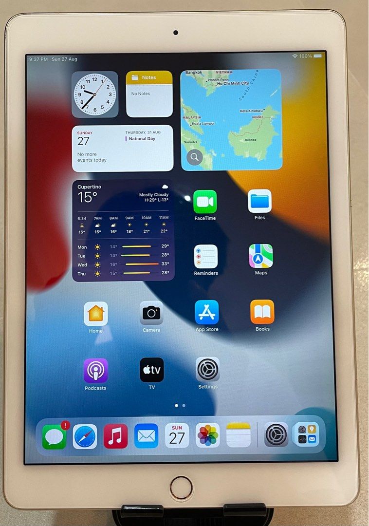 iPad Air 2 - Wi-Fi - 64GB Gold, Mobile Phones & Gadgets, Tablets