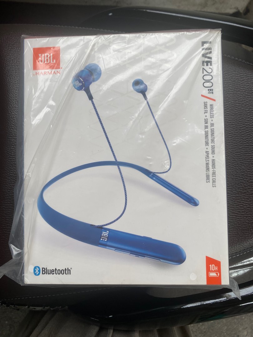JBL LIVE 200 Audio Earphones on Carousell