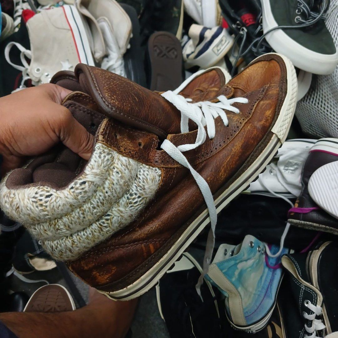 Converse vintage leather shoes deals