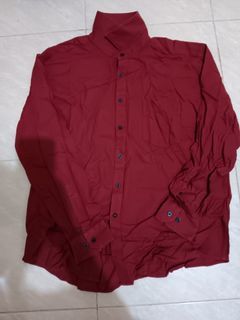 Kemeja Pria Warna Merah Maroon Lengan Panjang Van Heusen size 17.5
