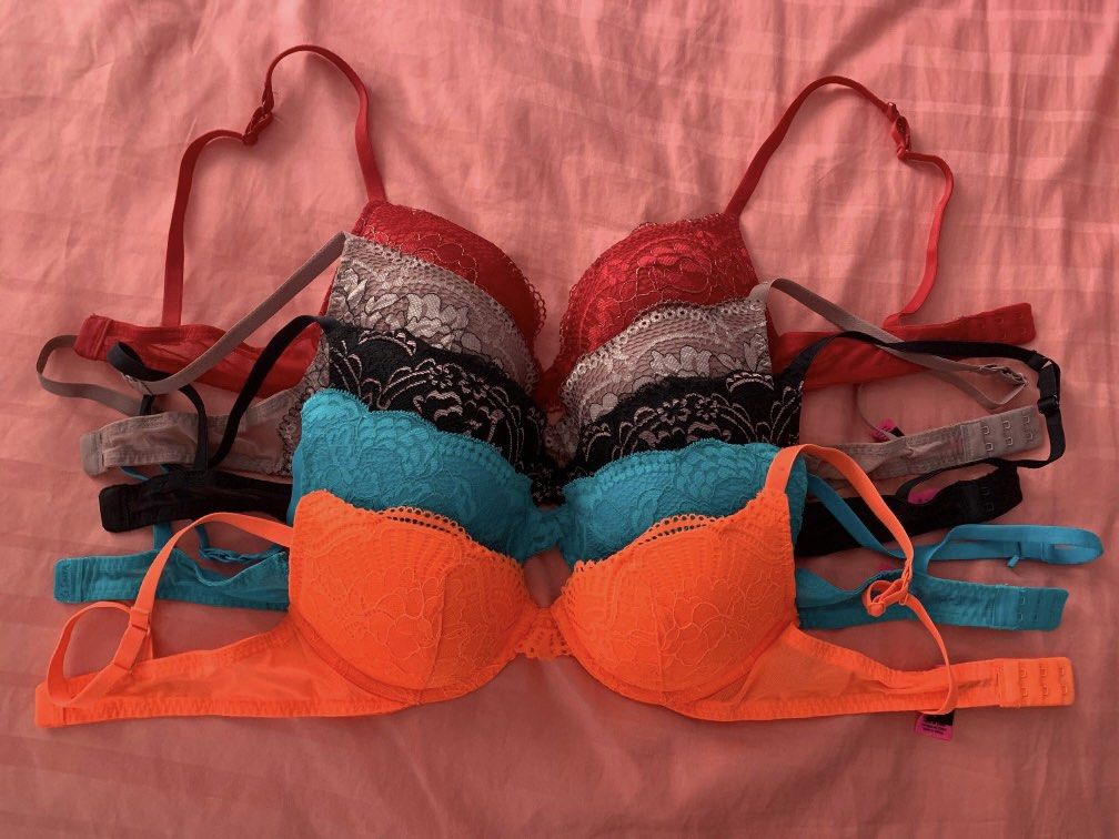 La Senza lacy neon orange bra and panty set, Women's Fashion, New