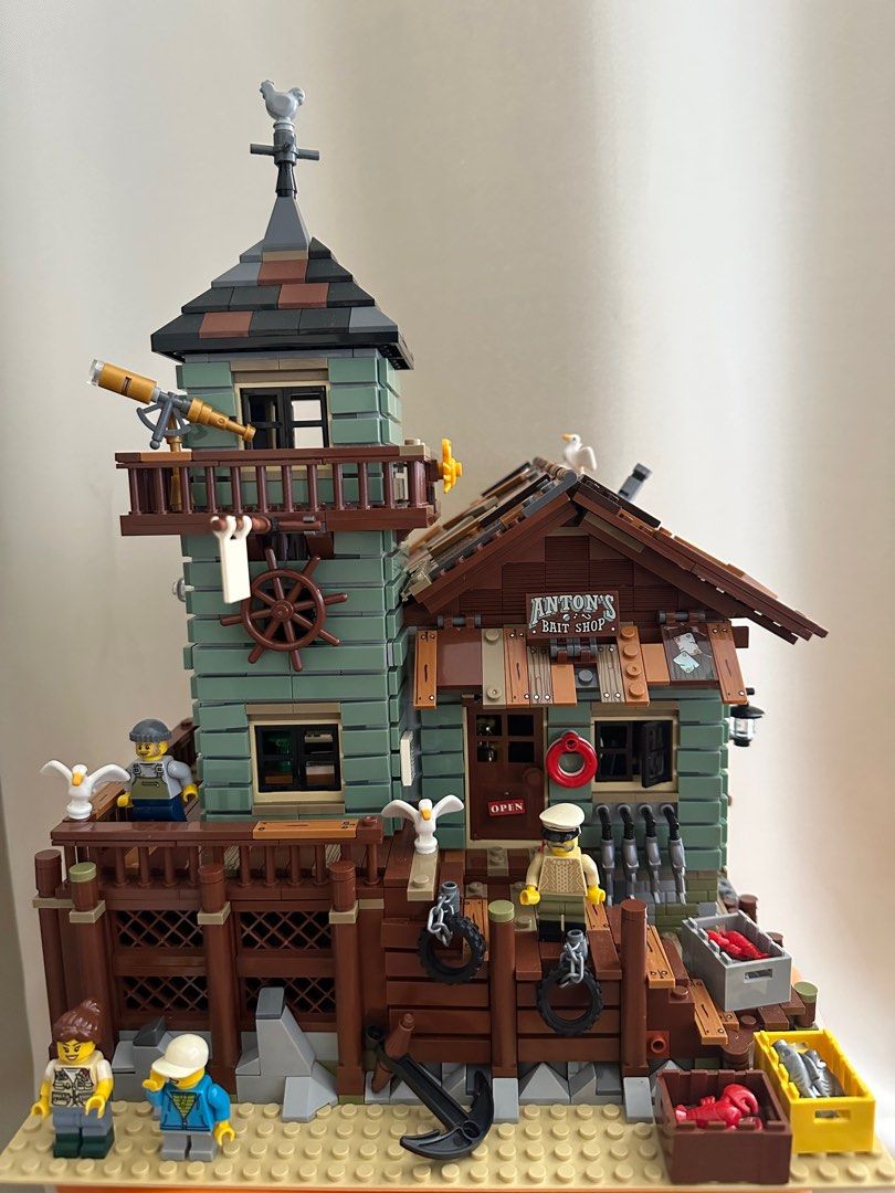 Lego alt compatible old fishing store 21310, Hobbies & Toys, Toys