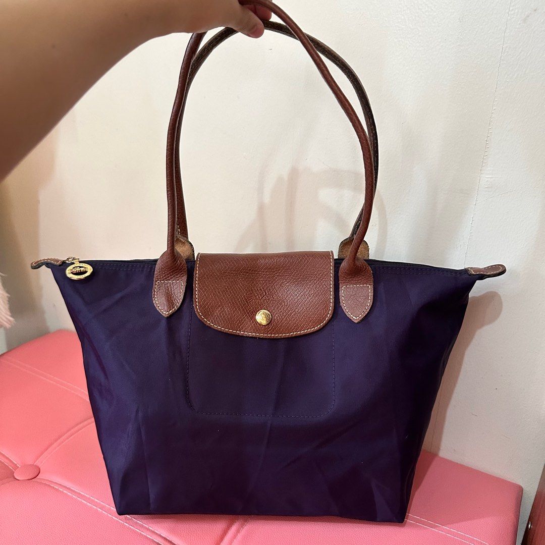 Longchamp Le Pliage Navy Original Size M Long Handle, Luxury, Bags &  Wallets on Carousell