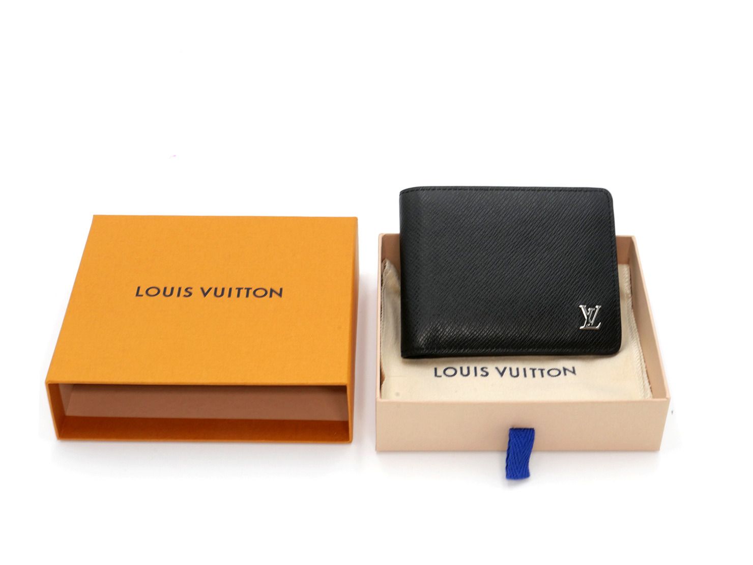 Louis Vuitton Taiga Portefeiulle Multiple Wallet M30295 Noir Wallet for  sale online