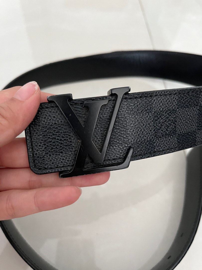 Louis Vuitton LV Initiales 40mm Reversible Belt Graphite Damier Graphite. Size 100 cm