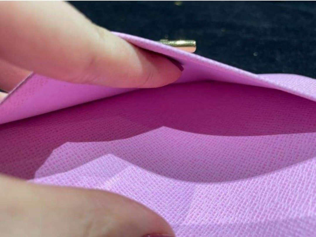 LV multicolor Agenda Passport Holder (Category: Luxury Bags & Wallets) located in Quezon City. Submitted by hapiyumi (Listing ID 1251307146, Image 3). Description: Authentic Lv Agenda Multicolored Passport Holder with dustbag.