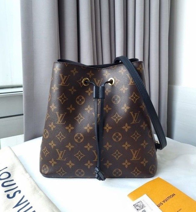 Tas Louis Vuitton Monogram Neonoe MM Pink, Barang Mewah, Tas & Dompet di  Carousell