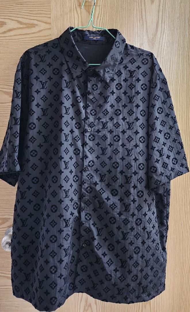 LOUIS VUITTON POKER CARDS LONG SLEEVE SHIRT SIZE:L 227025716 MA, Men's  Fashion, Tops & Sets, Formal Shirts on Carousell