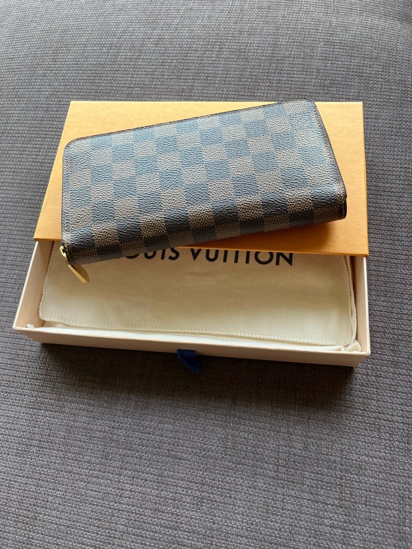 LOUIS VUITTON Monogram Eclipse Zippy Wallet Vertical M62295 Purse from Japan