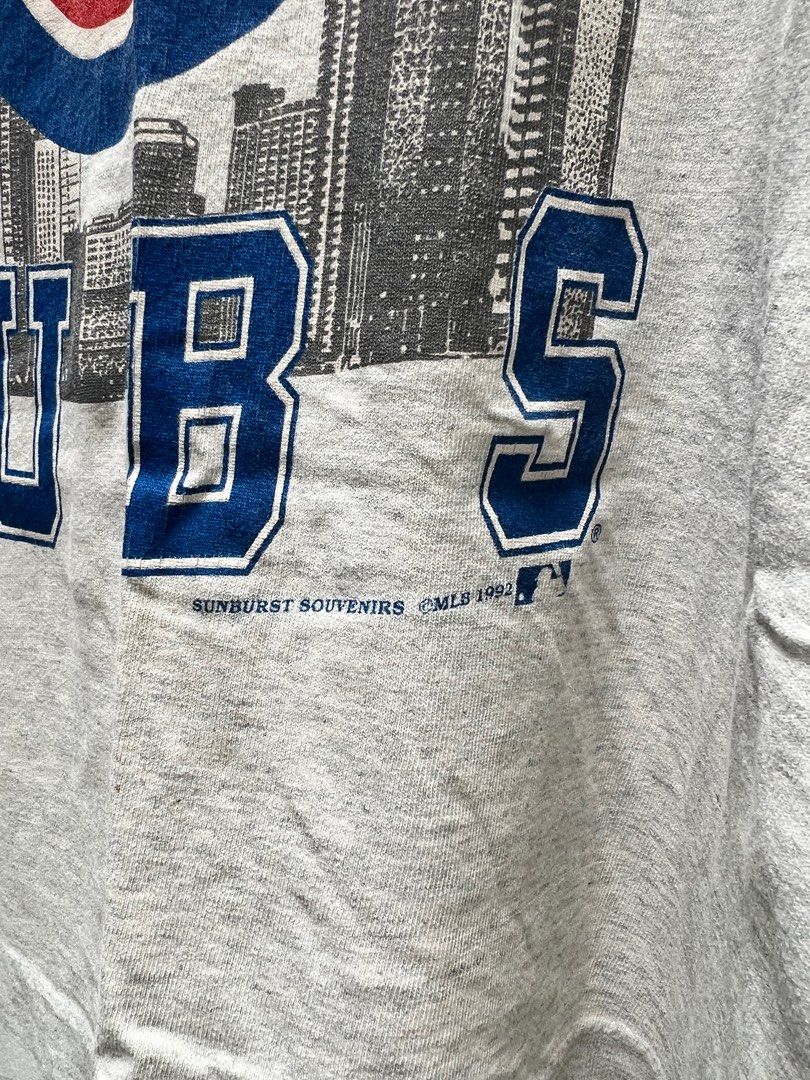 Pre Loved - 1992 MLB Chicago Cubs Sweatshirt by Vintage by The