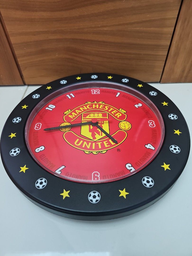 Manchester United Wall Clock, Hobbies & Toys, Collectibles