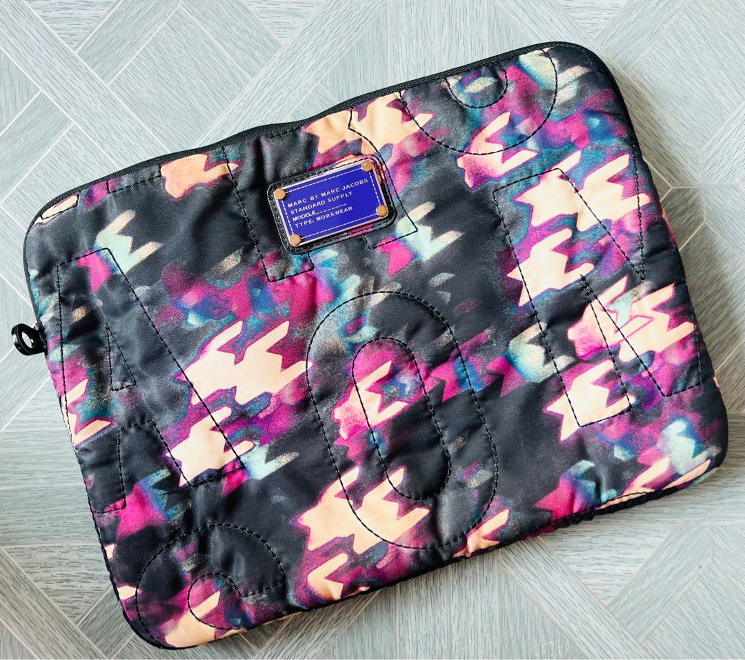 Marc jacobs laptop sleeve 13 inch sale
