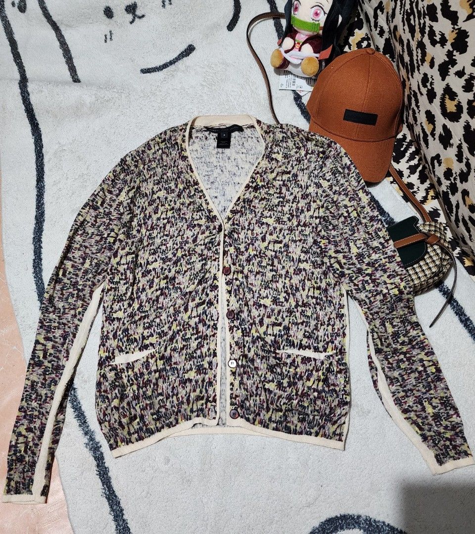 Marc Jacobs cardigan Women s Fashion Coats Jackets and Outerwear on Carousell