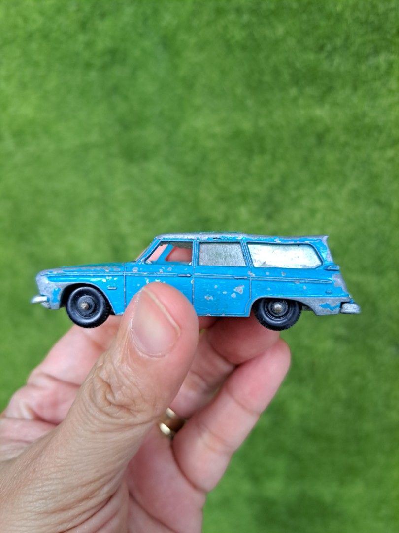 Matchbox Lesney No. 42 Studebaker Lark Wagonaire Made In England On