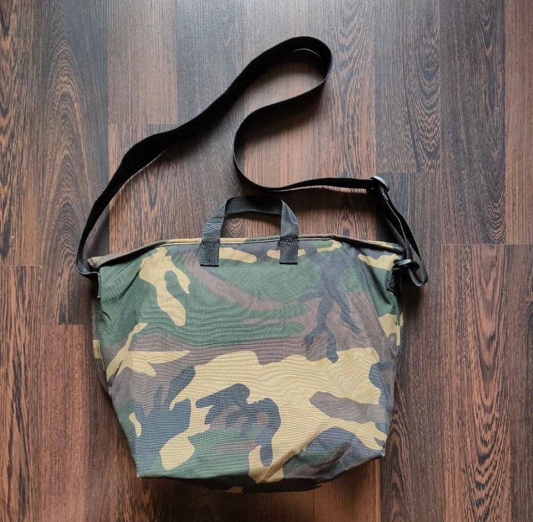 Carhartt WIP Slingbag Allsize . Colour: Camouflage Price: ask