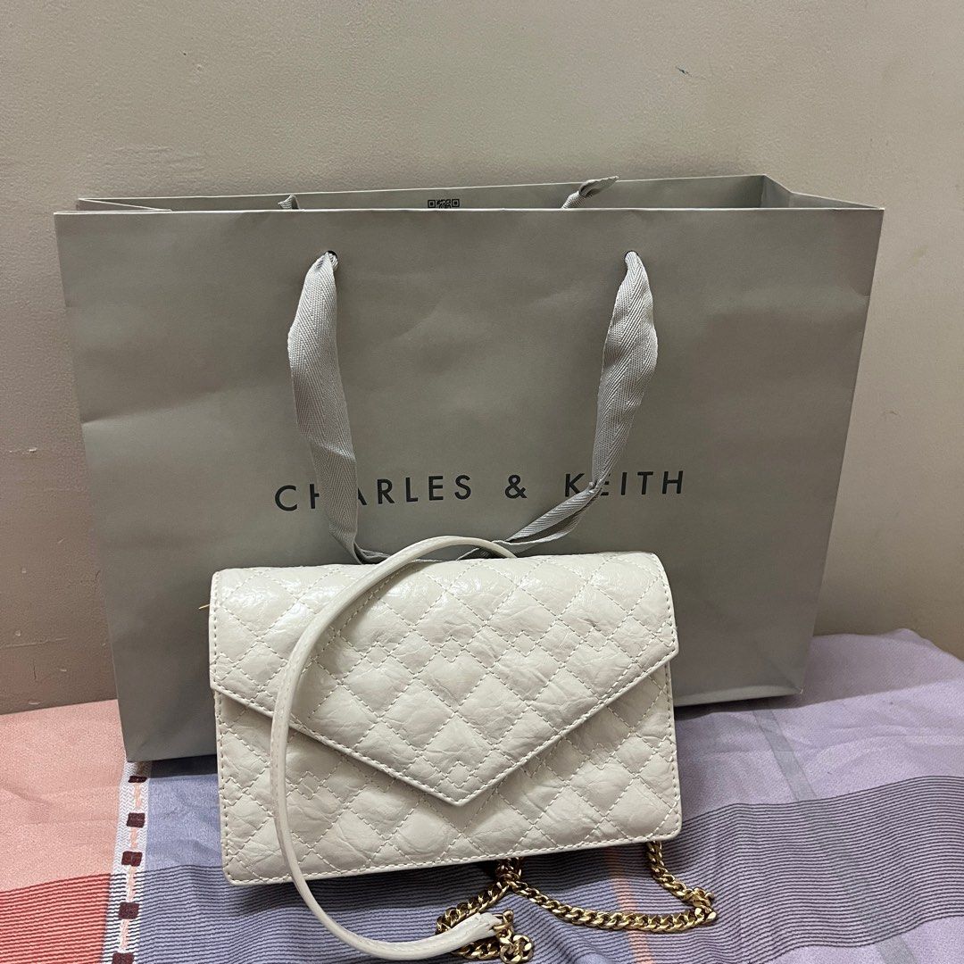 Charles and keith discount sling bag price