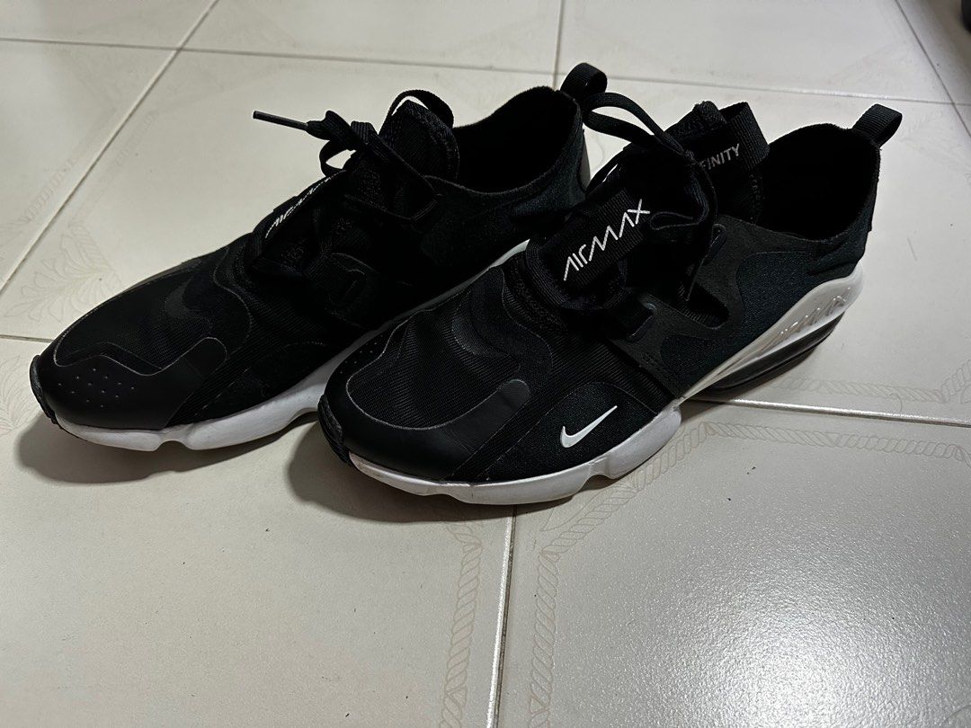 NIKE AIRMAX SIZE US 8.5 UK 7.5