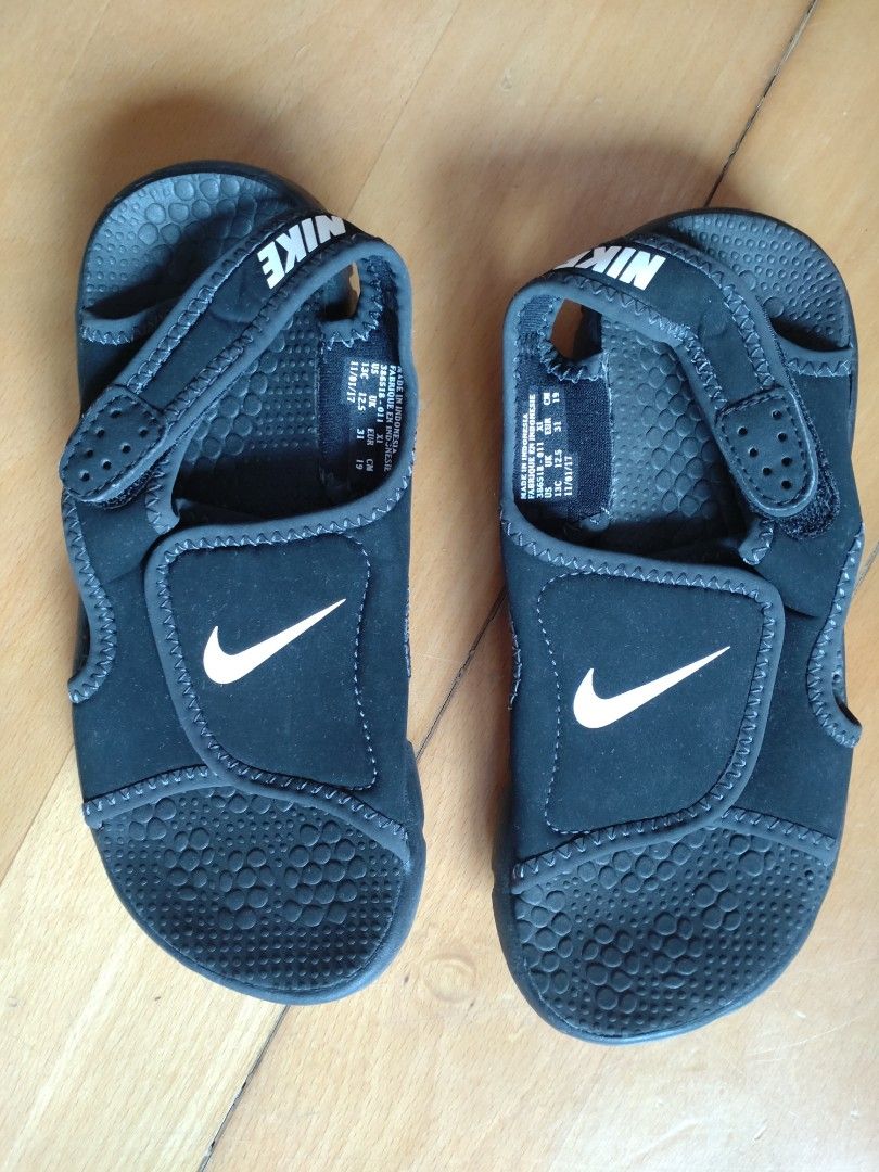 Nike sandals waterproof hot sale