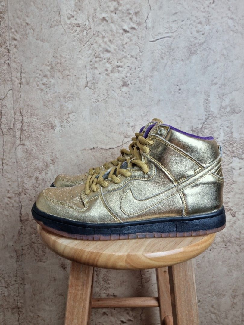 SB dunk High Men's Sneakers on Carousell