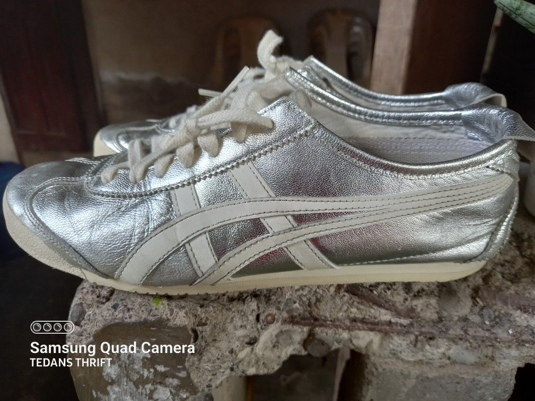 Asics mexico 66 store quad