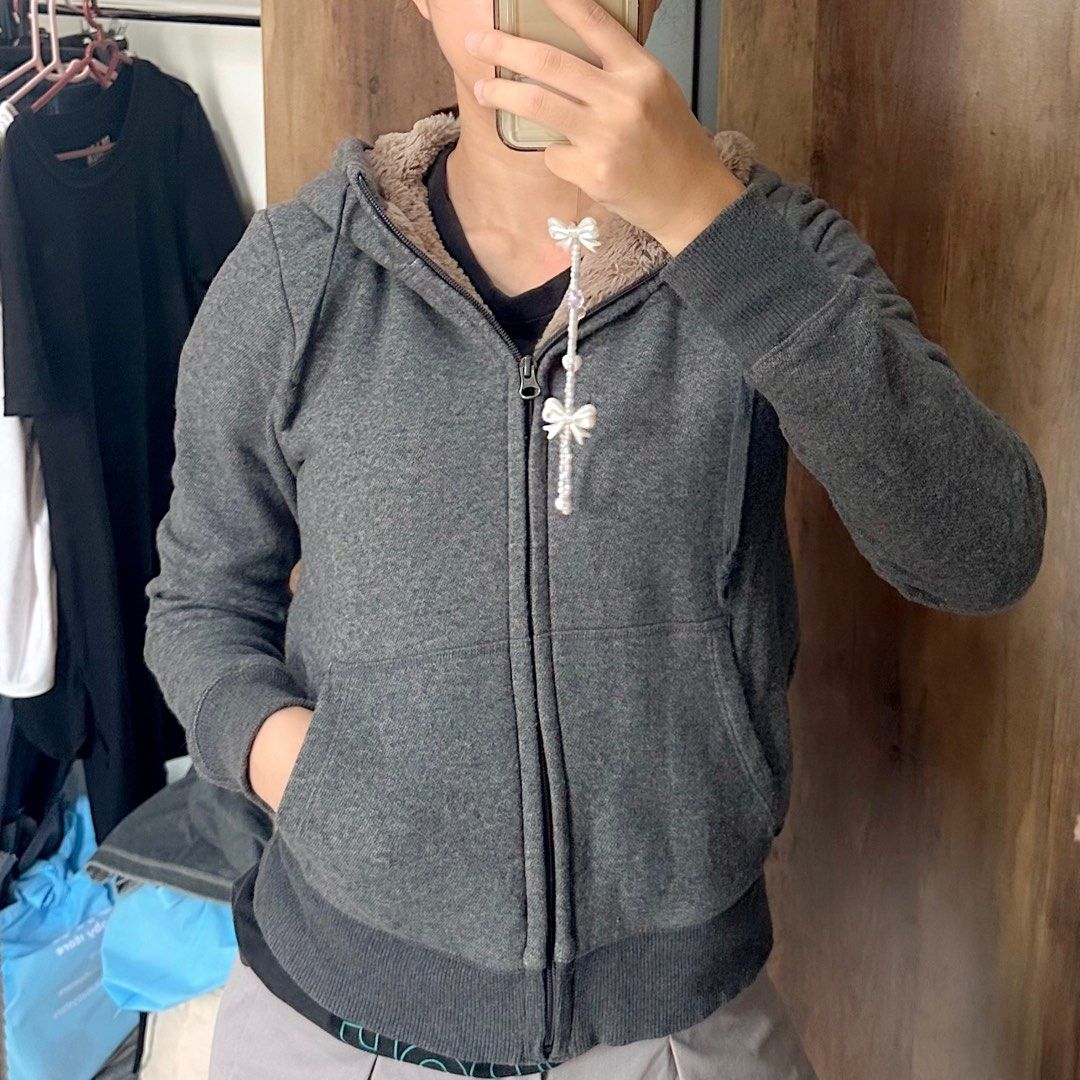 Jaket hangat uniqlo hot sale