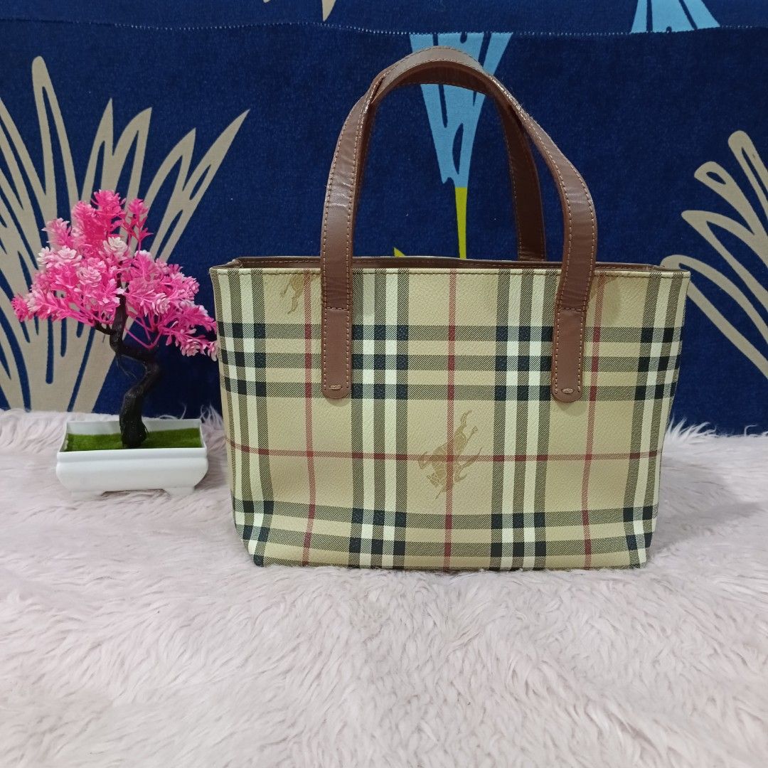 Authentic Burberry Check Haymarket Tote Bag, Luxury, Bags & Wallets on  Carousell