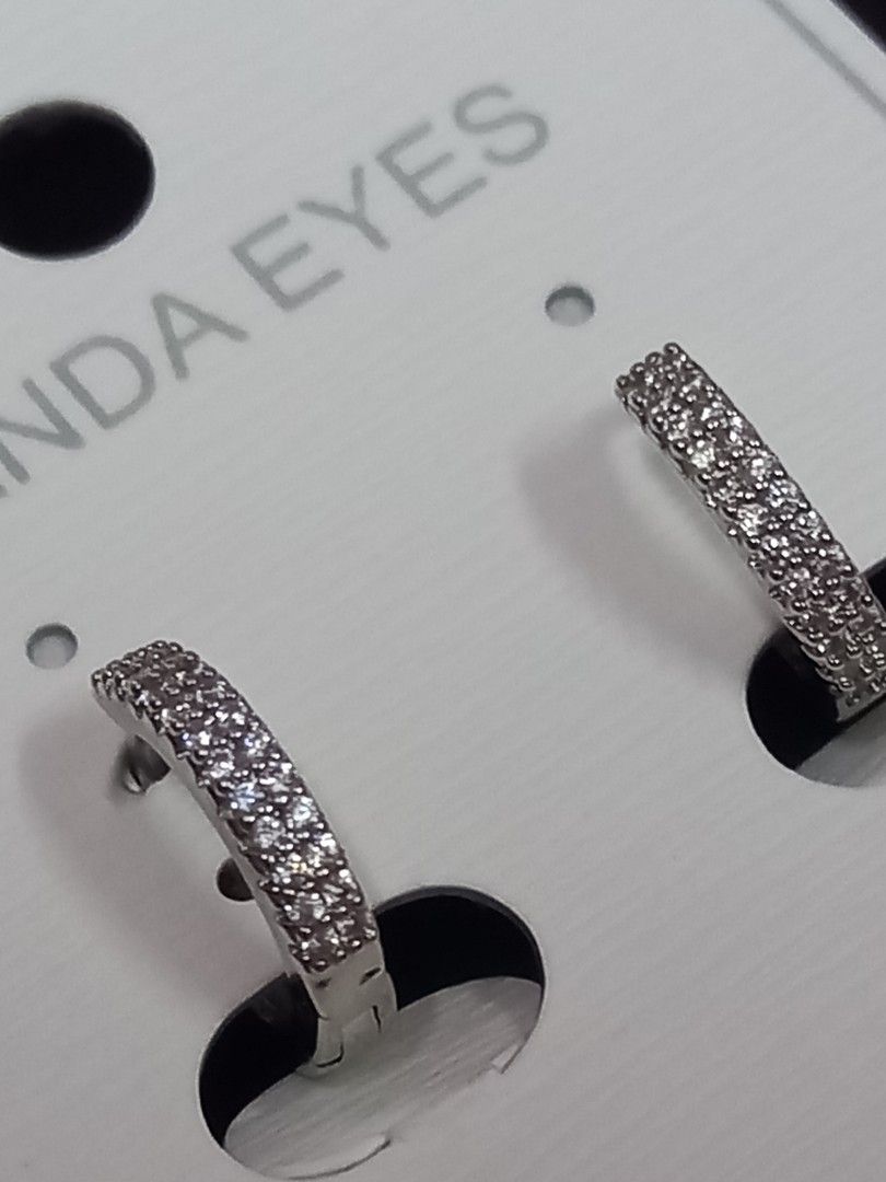 Panda top eyes earrings