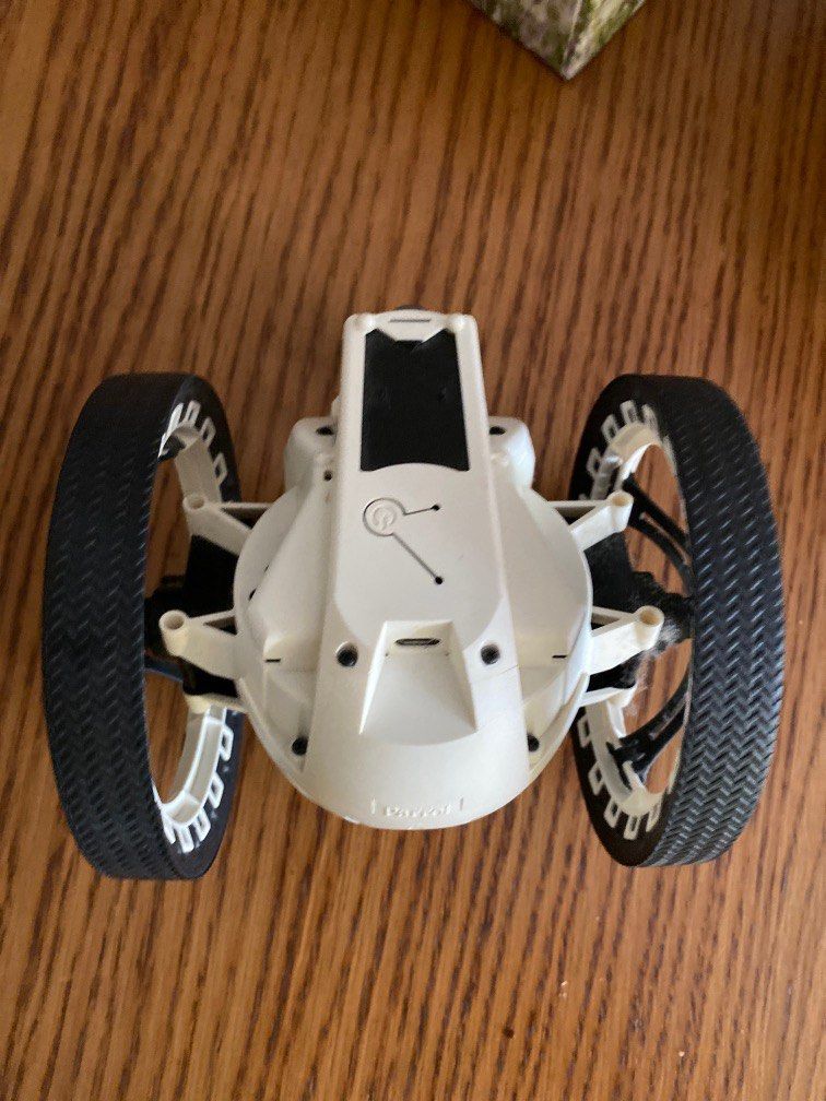 Parrot jumping sumo Photography Drones on Carousell
