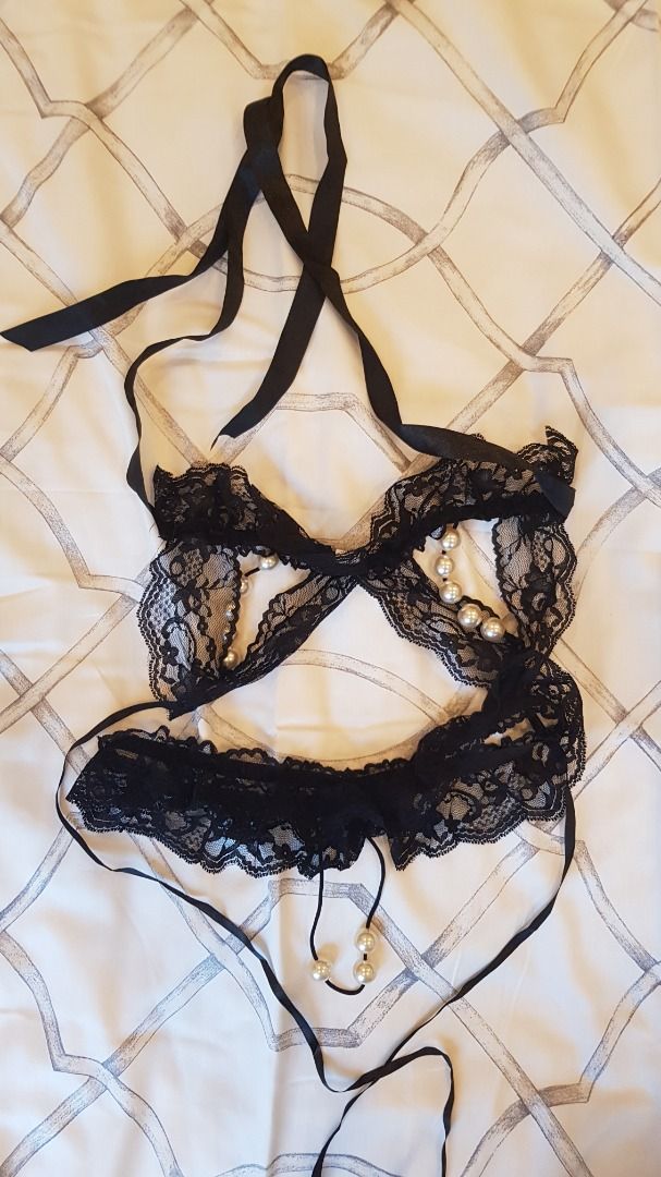 Pearl accented open cup bra and g-string set, Women's Fashion, New  Undergarments & Loungewear on Carousell