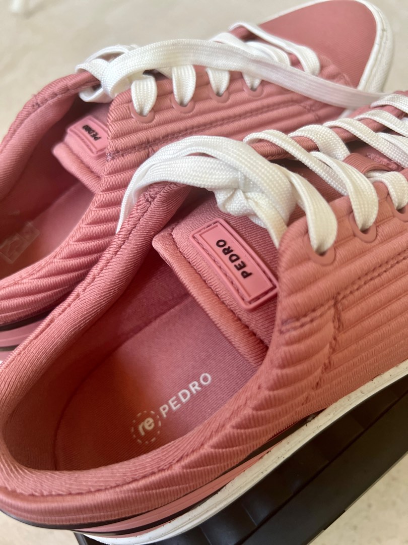 Dusty pink cheap tennis shoes