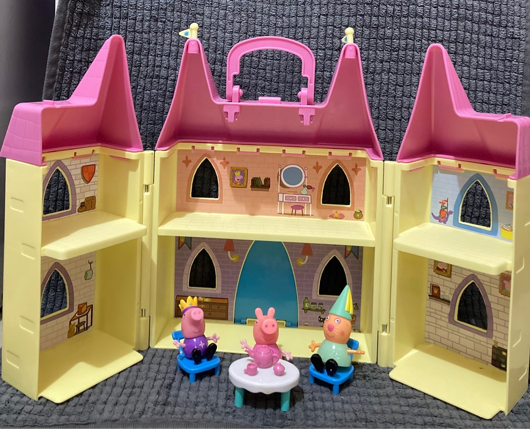 Peppa pig castle 2025 playset